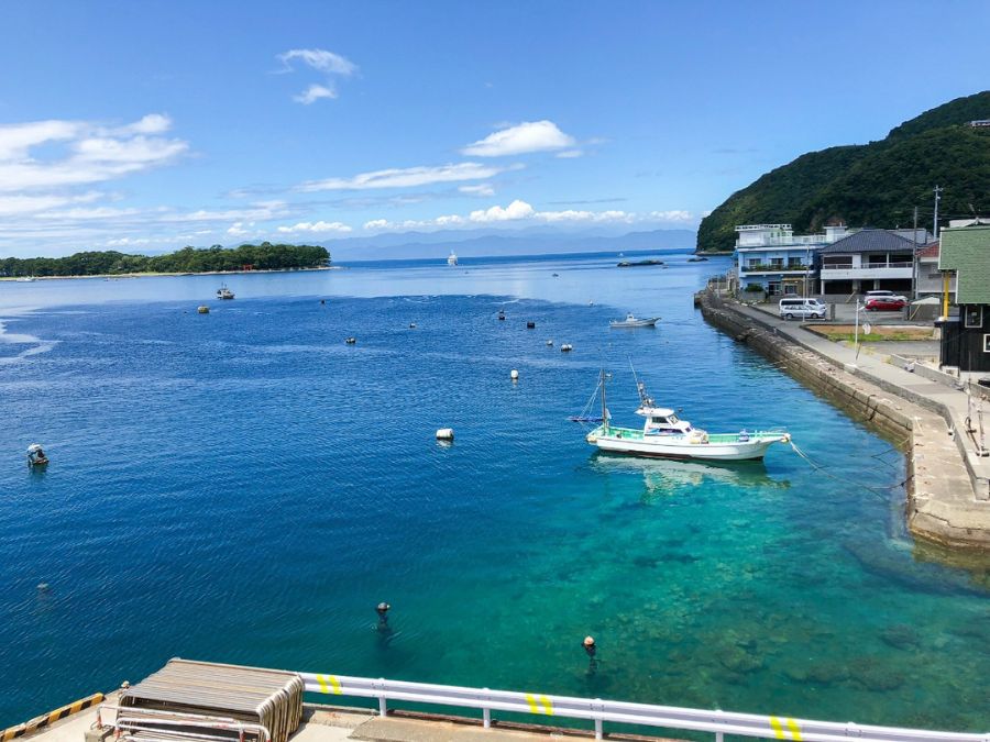 戸田温泉ときわやの窓から海が見える画像