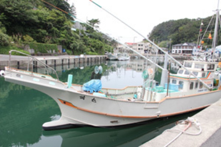 温泉ペンションたーこいずぶるー(西伊豆町)釣り船蛸丸