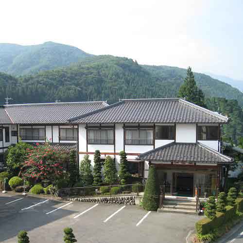 【群馬県】猿ヶ京温泉 仁田屋旅館(みなかみ町)外観