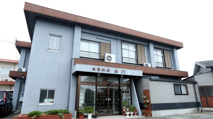 伊勢海老とあわびが楽しめる三重県の料理民宿旅館 山川の外観