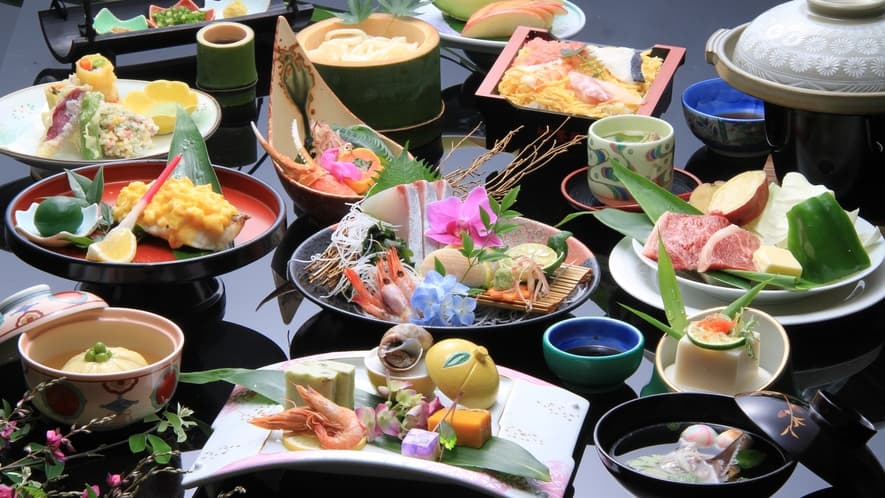 薬師湯温泉 旅館 竹屋敷の地産地消の郷土会席