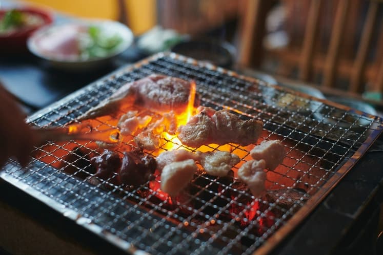 川床屋 大山どりの炭火焼