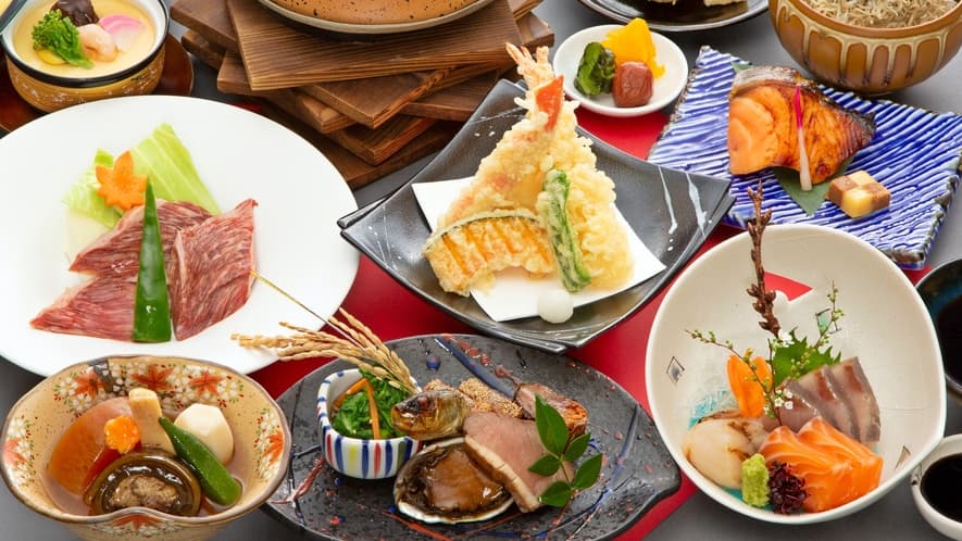国民宿舎野呂高原ロッジの会席料理