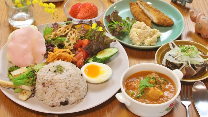 うみと暮らす宿 たかはまの高知の海の幸と本格的なエスニック料理