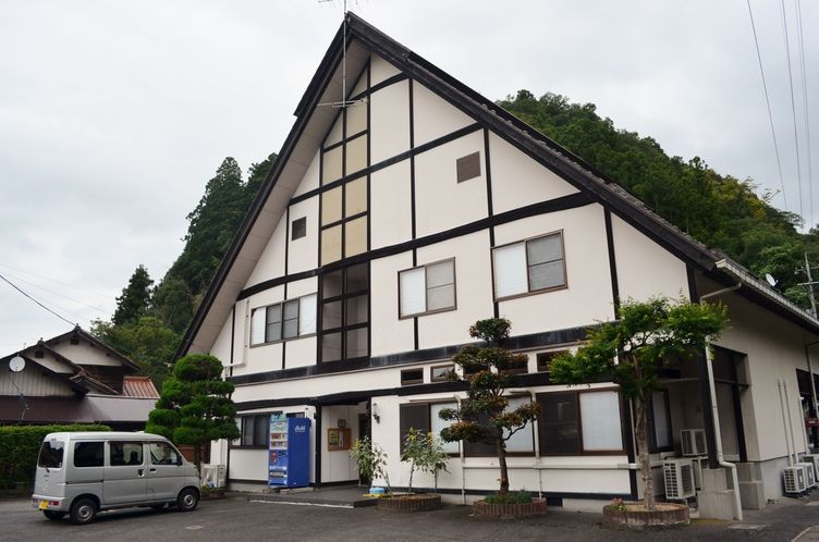 民宿山彦外観