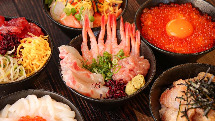 The BREAKFAST HOTEL 福岡中洲の「極みこぼれおちる贅沢海鮮丼」