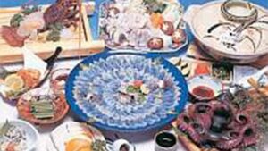 民宿たかせのタコの丸茹でととらふぐコース