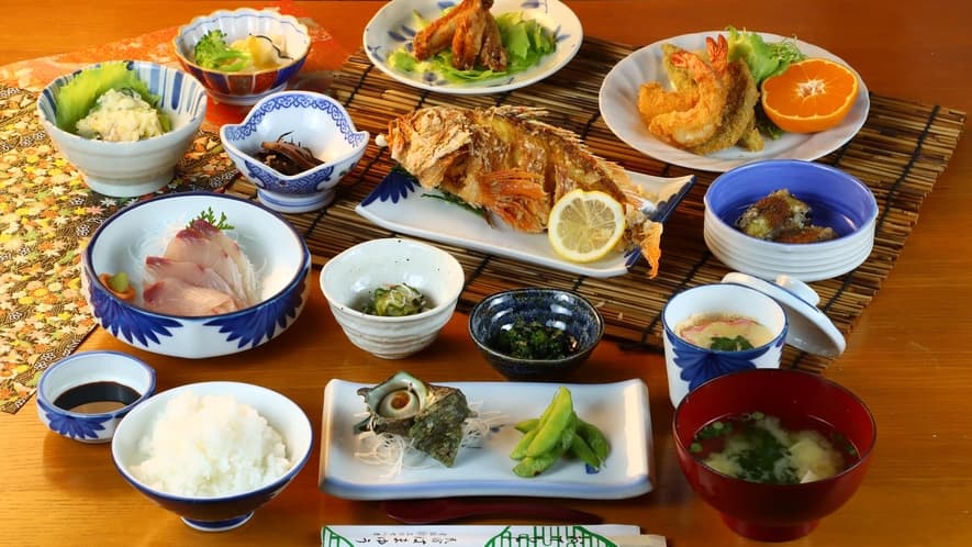 民宿はまゆうの平戸の新鮮な魚料理とアットホームな手作り料理